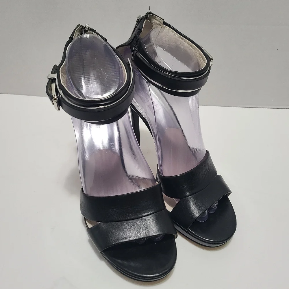 Michael‎ Kors Karlie Open Toe Ankle Strap Heels Leather Black Size 8 NWT